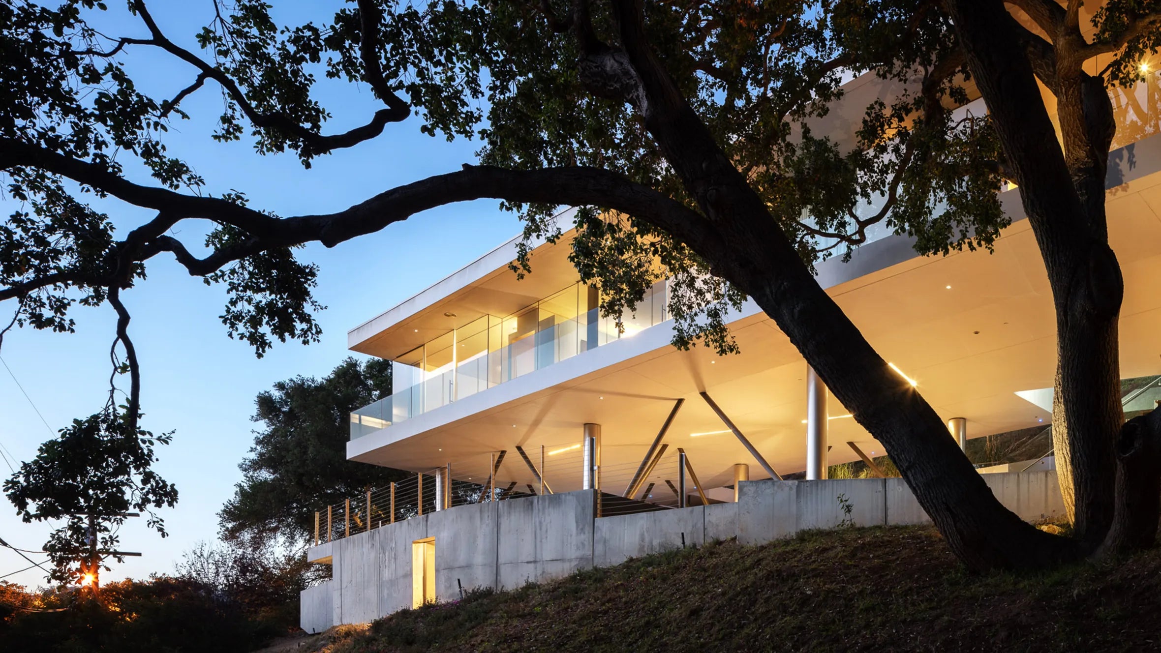 Gerhard Heusch's West Hollywood Home Featuring Lumux SL400SS Light Fixtures